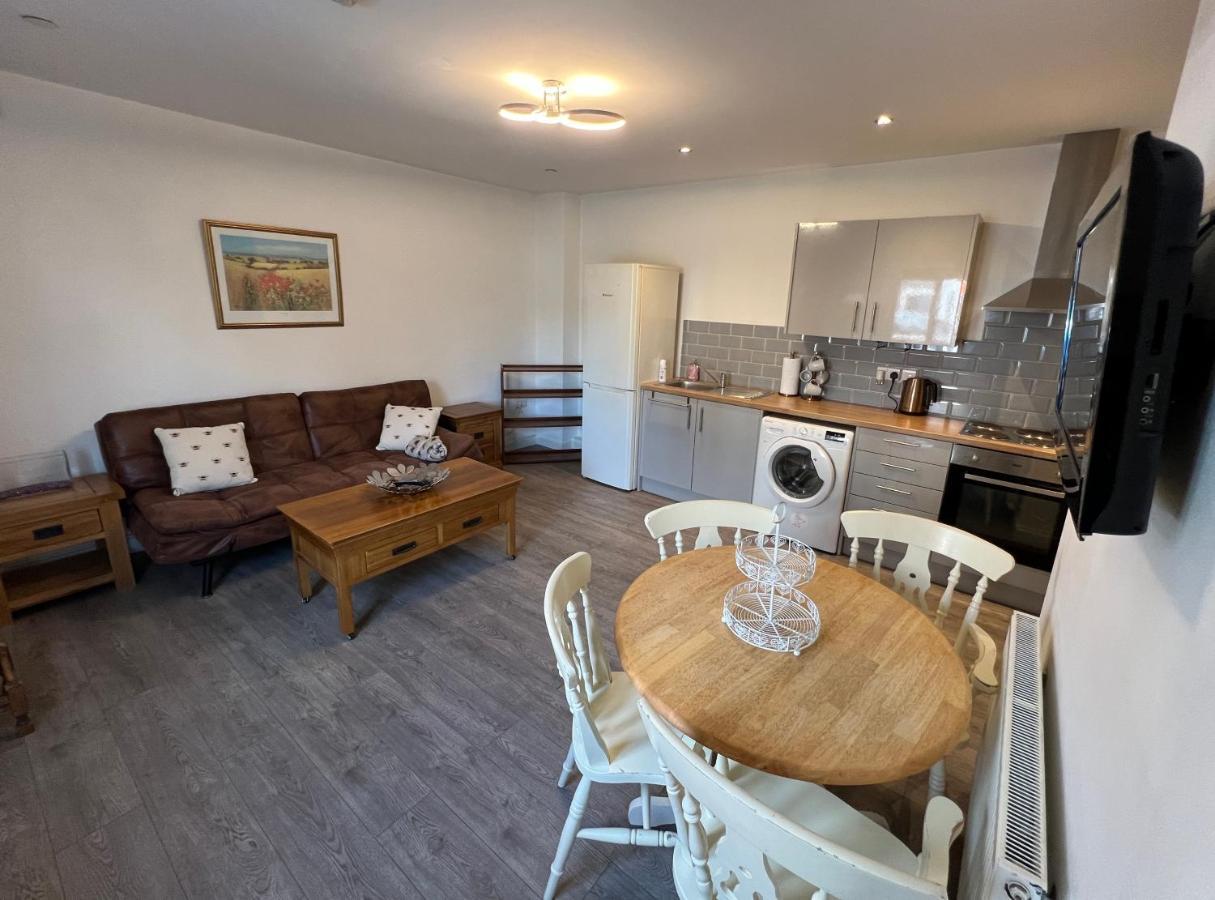 A Spacious Flat Cardiff Eksteriør bilde